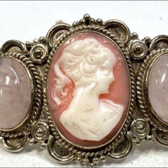 Shell Cameo and Rose Quartz SS Bracelet - Picture 3 of 7